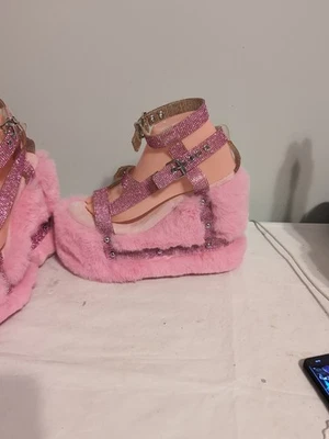  Sandalias de cuña rosa con plataforma de piel sintética con estrás YRU talla 8 Foto 1 de 4
