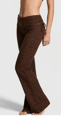 NUEVO CON ETIQUETAS PANTALONES ACAMPANADOS PLEGABLES PUNTO GOFRE ROSA VICTORIA'S SECRET L MARRÓN LEO Foto 1 de 4