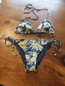 Fat Face Bikini 6 Top 8 Bottoms - Picture 1 of 10
