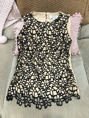 Neiman Marcus Lela Rose Sleeveless Silk Floral Lace Overlay Top - S Small cami - Image 1 of 4