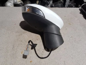 Ford Fiesta MK7 2013 espejo retrovisor lado del conductor blanco congelado - Imagen 1 de 5