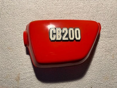 Honda CB200 Side Panel - Image 1 of 4