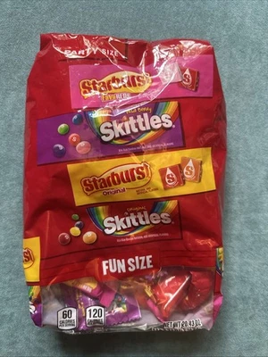 Bolso Variedad Caramelo Masticable Tamaño Divertido SKITTLES & STARBURST, Tamaño Fiesta, 20.13 OZ Foto 1 de 3