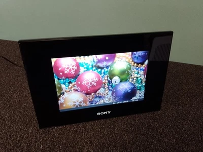 Sony DPF-D85 Digital Picture Frame 8" (20cm) - Image 1 of 4