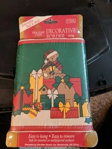 PEEL AND STICK REMOVABLE HOLIDAY TIME TEDDY BEAR DECORATIVE BORDER 5 YARDS - Picture 1 of 4