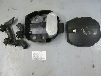 2003 - 2012 ST1300 AIR CLEANER ASSEMBLY 17231-MCS-G00 / 17221-MCS-G01 - Image 1 of 4