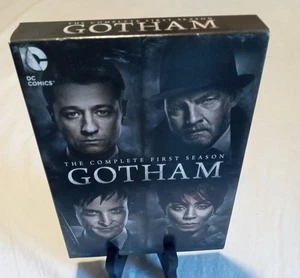 Gotham: The Complete First Season (DC) (DVD, 2014) W/ Slipcover 6 Dvds - Picture 1 of 2