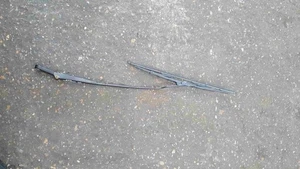 Volkswagen Beetle Convertible 2002-2011 Passenger NSF Front Windscreen Wiper Arm - Picture 1 of 2