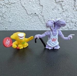 P.E.T. Aliens #02 Headlock and Traffic Alien Toys Mini Collectible Figures 1993 - Picture 1 of 4