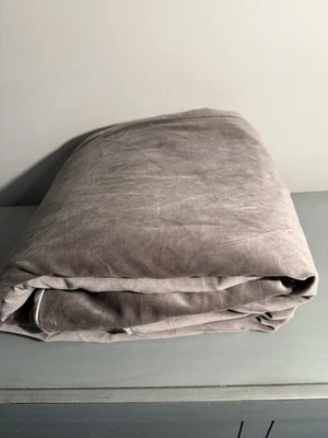 Funda nórdica William Sonoma Home clásica de terciopelo gris King/Cal King Foto 1 de 4