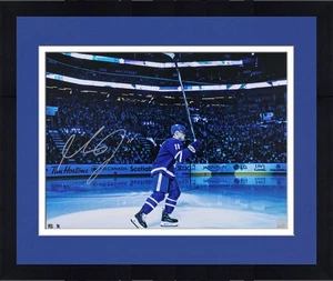 Framed Max Domi Toronto Maple Leafs Signed 16" x 20" Blue Jersey Intro Photo - Picture 1 of 1