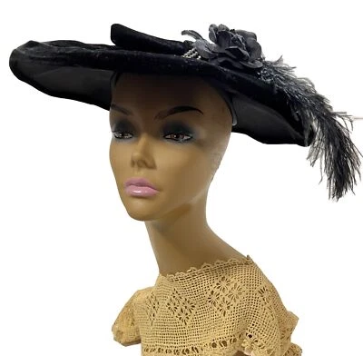 Sombrero de Terciopelo Negro Vintage Años 40 Pluma Inclinación Ala Ancha Novedad Nuevo Look Foto 1 de 4