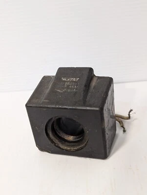 Vickers 868982 Coil, D05 Replacement Coil 110/120VAC, B Coil - Image 1 of 4