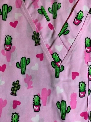 SCRUB TOP SIZES XS, S, M, L HEARTS CACTUS NWT NURSE MEDICAL UNIFORM CNA DENTAL - Image 1 of 4