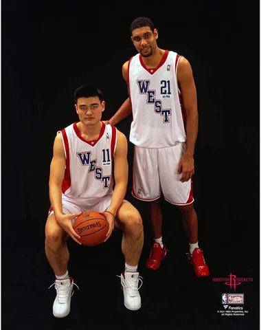 Yao Ming Houston Rockets Unsigned 2004 ASG Portrait w/Tim Duncan Photo Cover
