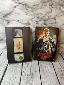 Stranger Things Season 1 (Blu-ray / DVD) Collector's Edition Box Set - Picture 1 of 7