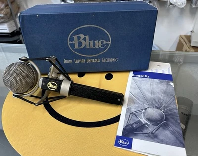 Blue Dragonfly Cardioid Large-Diaphragm  Condenser Studio Microphone. - Image 1 of 4