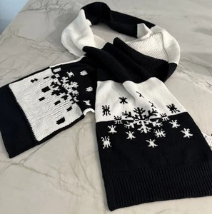 Talbots Brand New with Tags Black White Snowflake Winter  Scarf Size 10" X 72" - Picture 1 of 6