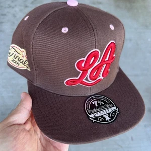 7 5/8 Los Angeles Lakers NBA braun nicht verstellbar Mitchell & Ness Mütze Kappe NEU mit Etikett - Bild 1 von 3