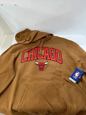 Auténtico suéter con capucha New Era NBA Chicago Bills clásico para hombre | Tostado Foto 1 de 4