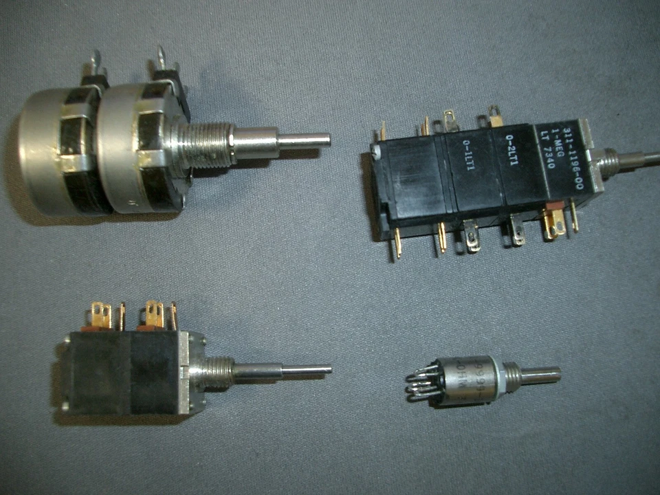 Assorted Dual and Triple Tektronix potentiometers 311-xxxx-00 - Image 1 of 1