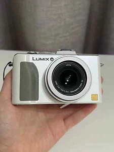 Panasonic LUMIX DMC-LX5 Compact Digital Camera White From Japan English Language - Picture 1 of 5