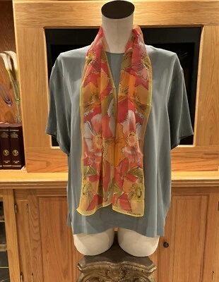 Jones New York Preciosa Bufanda Floral Coral Amarillo Verde y Naranja Rectángulo 10”x52” Foto 1 de 4