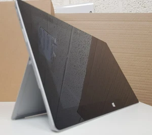 Spares/repairs Microsoft Surface 2 Windows RT 1572 10.6 inch 64GB Unable to test - Picture 1 of 8