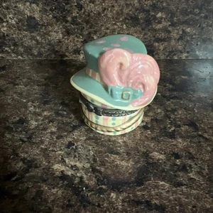 Portagioie con cerniera cappello piccolo smaltato con bigiotteria originale all'interno - Foto 1 di 5