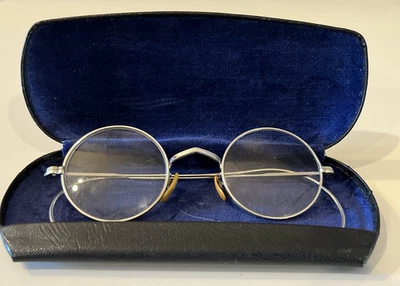 Anteojos antiguos con borde de alambre y estuche O-K Optical Co. Sedalia Missouri Foto 1 de 4