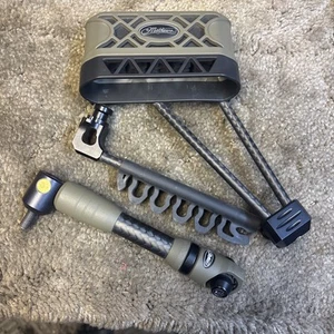 Mathews Q-Lite 2 Piece Quiver Green Ambush RH - Picture 1 of 6