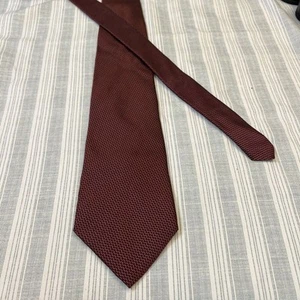 Vintage Arrow Company EST 1851 Neck Tie Necktie Red Silk USA 59 X 4 #22 - Picture 1 of 14