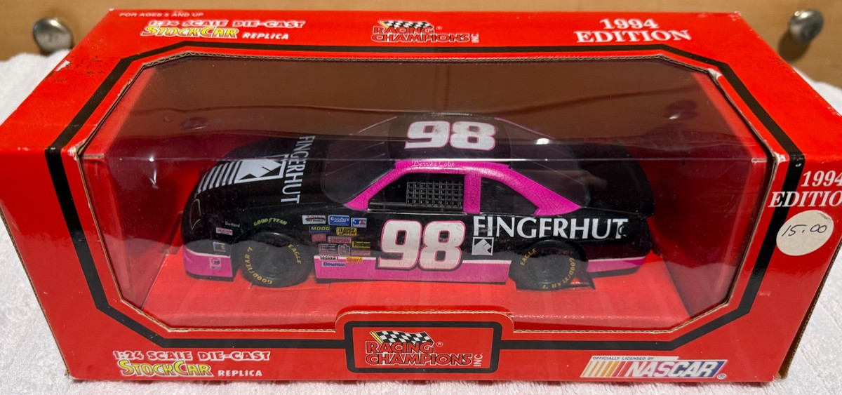 Racing Champions Diecast Racing Cars 1:24 1994 Vehicle Year