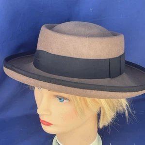 Vintage Bollman Hat Doeskin 100% Wool Tan Madeline Mary Poppins Cloche ❤️blt15m - Picture 1 of 7