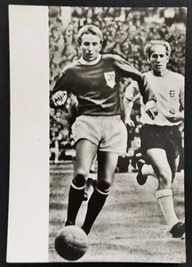1960s Denis Law & Bobby Charlton CBE UK Manchester United Legends BG Photo/Card - Picture 1 of 10