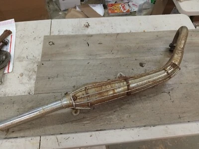 Suzuki TS 90 1971 Honcho tubo de escape ts90 tc tc90 fabricante de equipos originales Foto 1 de 4