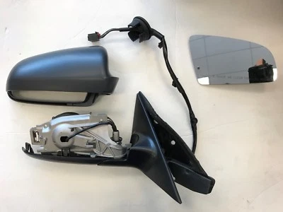 Зеркало Audi A3 2006-2008 правостороннее с электроприводом с подогревом/автоматически сложенное AU1321122 - Изображение 1 из 4