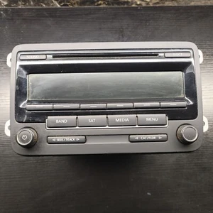 2015–2017 VW Jetta AM FM Satellite Radio CD MP3 Player OEM 1K0035164J Tested - Picture 1 of 7