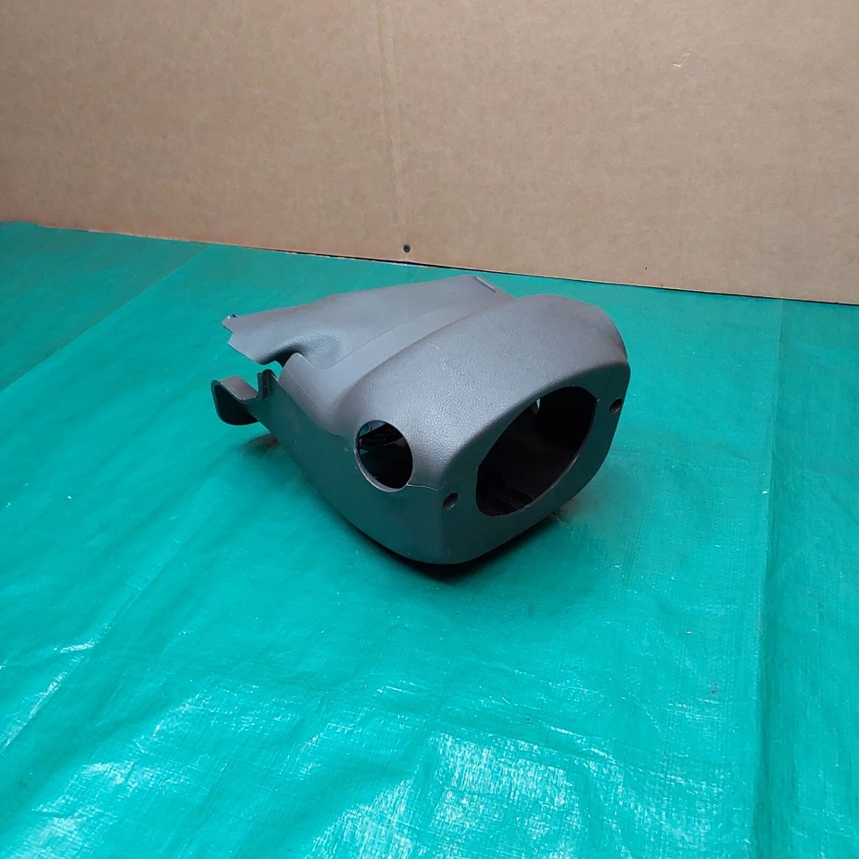 Cubierta envolvente de columna de dirección Hyundai Accent 2012-2017 OEM 84852-1R000 Foto 1 de 4