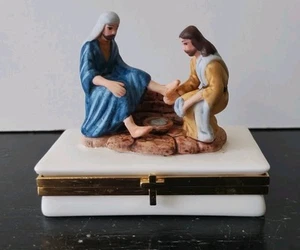 Limoges Christ's Example The Life of Christ Box Collection Limited 2 1/4" - Bild 1 von 6
