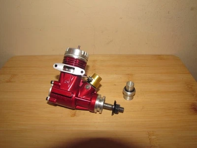 Vintage Irvine 2.5   glow model  Aero engine in superb looking shape - Image 1 of 4