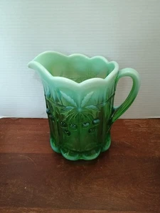 Jarra de agua/bebidas Mosser Glass verde opalescente cereza huella digital 44 oz excelente - Imagen 1 de 7