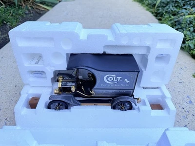 Franklin Mint Colt 1913 Model T Truck 1:16 Scale - Image 1 of 4