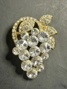 Gorgeous Crystal Rhinestones Grapes Cluster Brooch Pin Gold Tone Luxury - Picture 1 of 12
