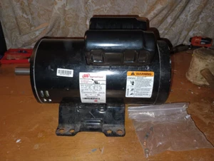 Ingersoll Rand 5 HP compressor motor E10073 - Picture 1 of 6