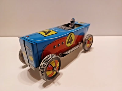 Bugatti Rennwagen Nr.4 mit Federantrieb - Blech - funktioniert einwandfrei  - Bild 1 von 4