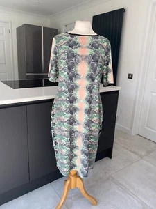 Star by Julien Macdonald Size 18 Patterned Midi Summer Dress Bodycon Stretchy - Picture 1 of 12
