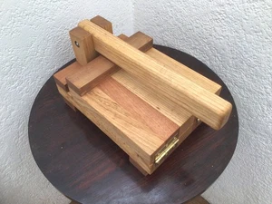 Prensa para tortillas de madera hecha a mano en México es muy detallada y bien hecha” - Imagen 1 de 7