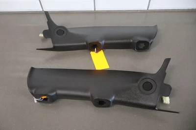 Par de paneles interiores de pilar A Hummer H2 2003-2009 diestros y diestros con asas de agarre Foto 1 de 4