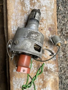 Distributor for 67-79 Volkswagen bus ghia Beetle Used part parts - Picture 1 of 6